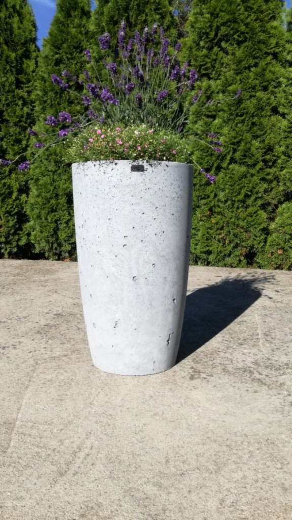Betonový květináč - Kulatý, střední